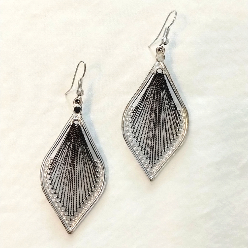 Bohemian Earrings, Black and Silver Boho, Leaf, Guitar String